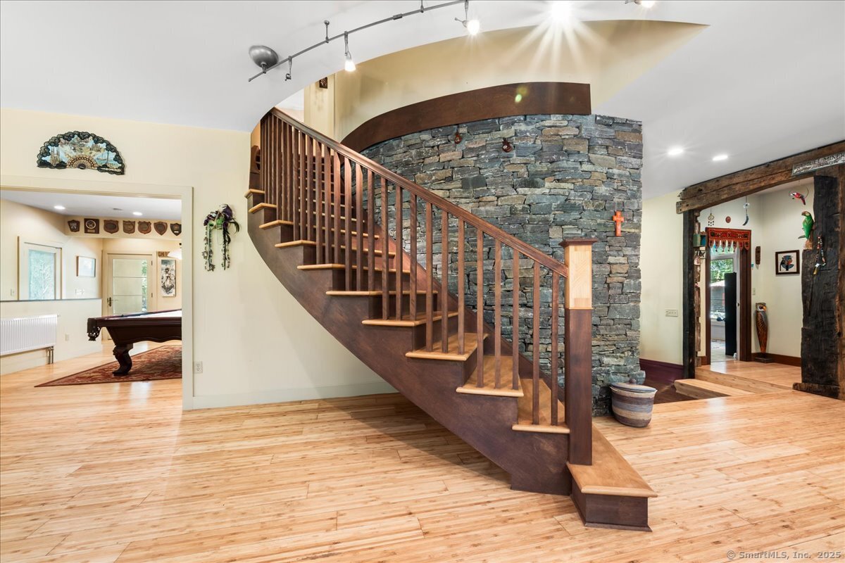 39 Hewitt Road North Stonington, CT 06359 - Photo 10 of 39