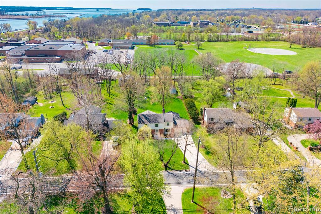 7611 Ferry Road Grosse Ile, MI 48138 - Photo 8 of 51