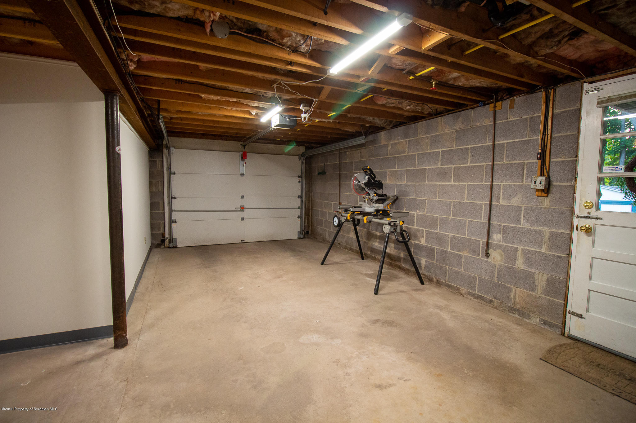 317 Scott Road Clarks Summit, PA 18411 - Photo 16 of 23 Garage