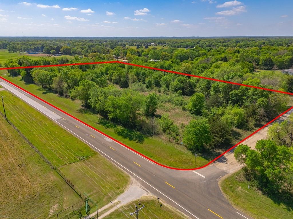0 Fm 1395 Edgewood, TX 75117 - Photo 9 of 11 a view of a garden from a balcony