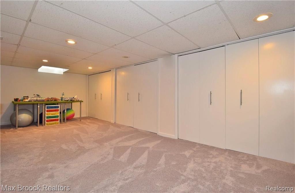 16157 Reedmere Avenue Beverly Hills, MI 48025 - Photo 16 of 19