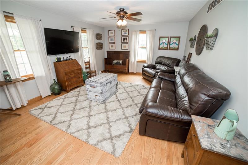 202 Smith Road Hadley, PA 16130 - Photo 3 of 22