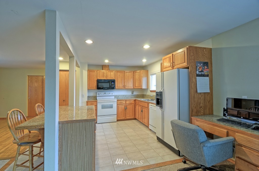 2321 Cedar Road Lake Stevens, WA 98258 - Photo 3 of 22