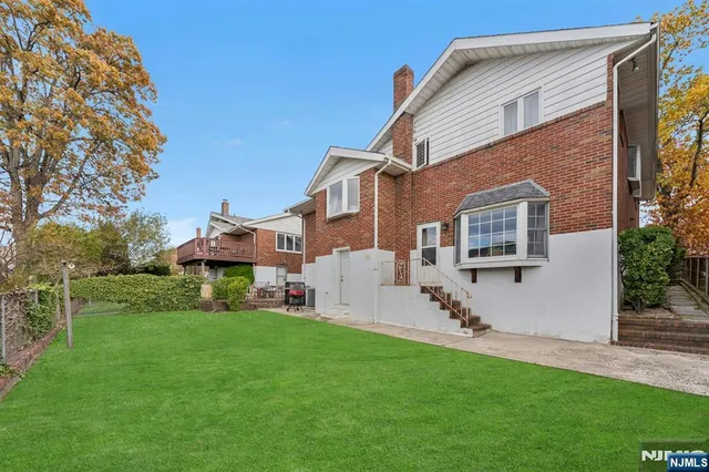 $1,600 | 509 8th Street, Palisades Park, NJ 07650