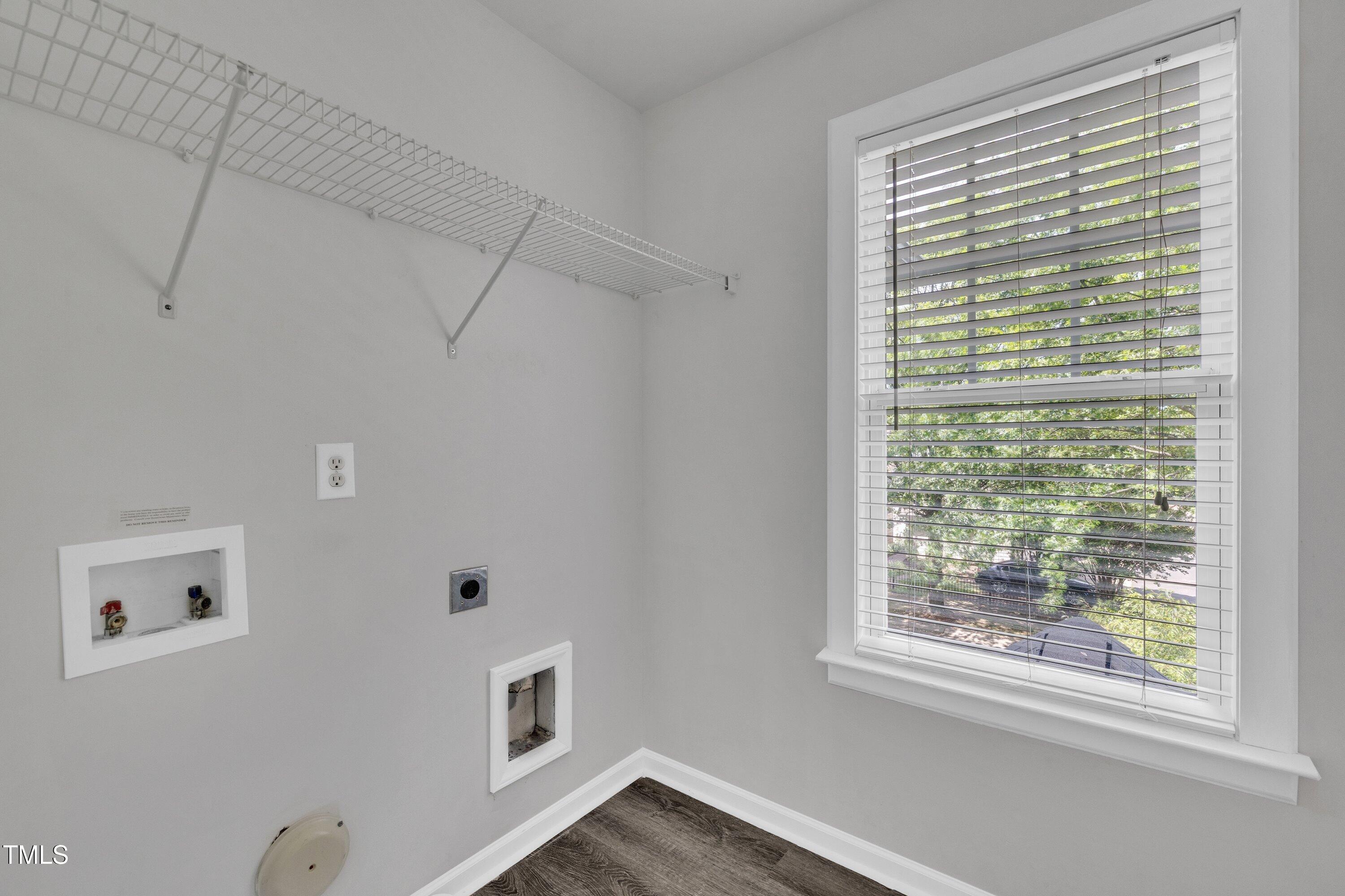 10638 Cardington Lane Raleigh, NC 27614 - Photo 24 of 59 Laundry room