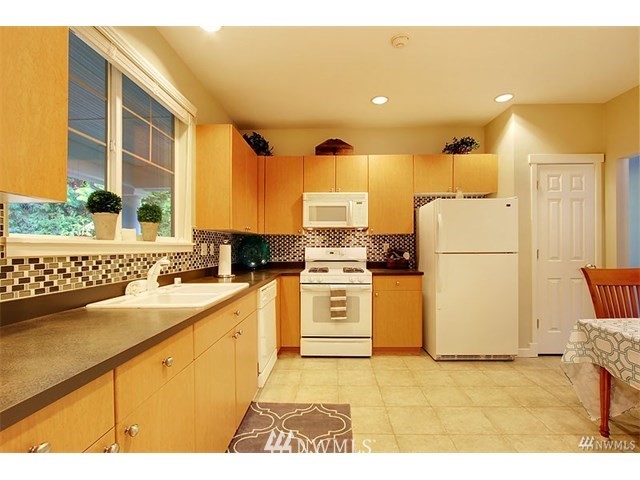 4740 Lake Place South Renton, WA 98055 - Photo 23 of 25