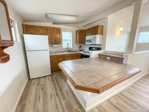 $1,225 | 668 Creekside Drive, Canyon Lake, TX 78133