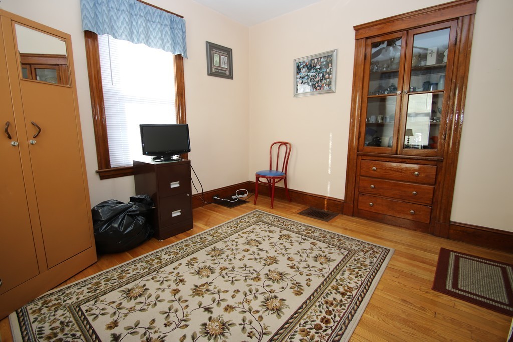 22 Dustin Street Saugus, MA 01906 - Photo 15 of 23 Gallery Image 15
