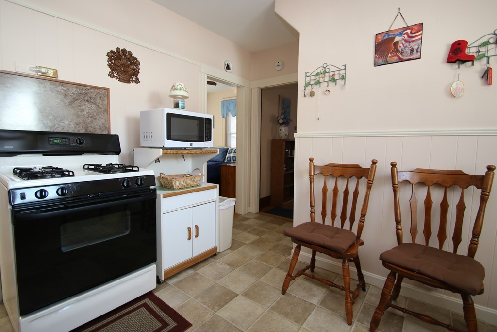 22 Dustin Street Saugus, MA 01906 - Photo 8 of 23 Gallery Image 8