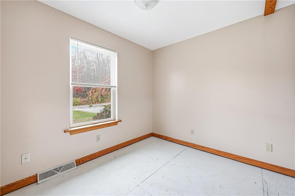 3451 East State Road Jamestown, PA 16134 - Photo 24 of 49 an empty room with a window