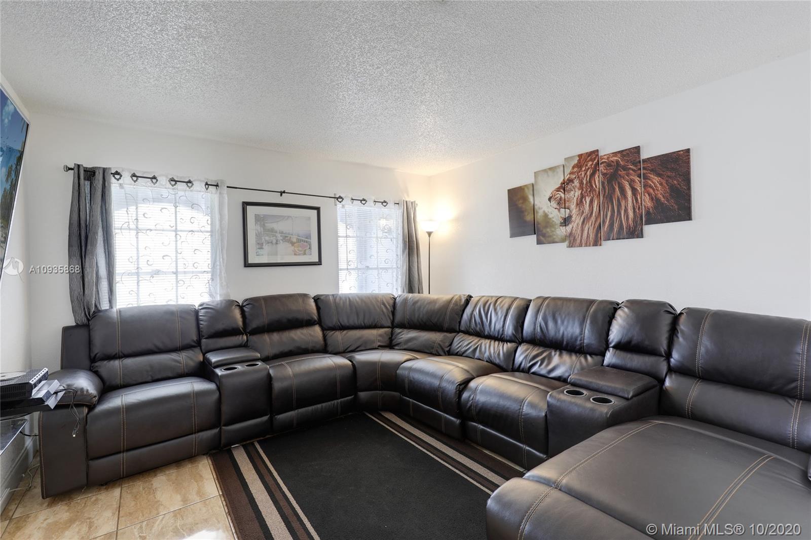 3301 Java Plum Avenue Miramar, FL 33025 - Photo 3 of 28 Gallery Image 3
