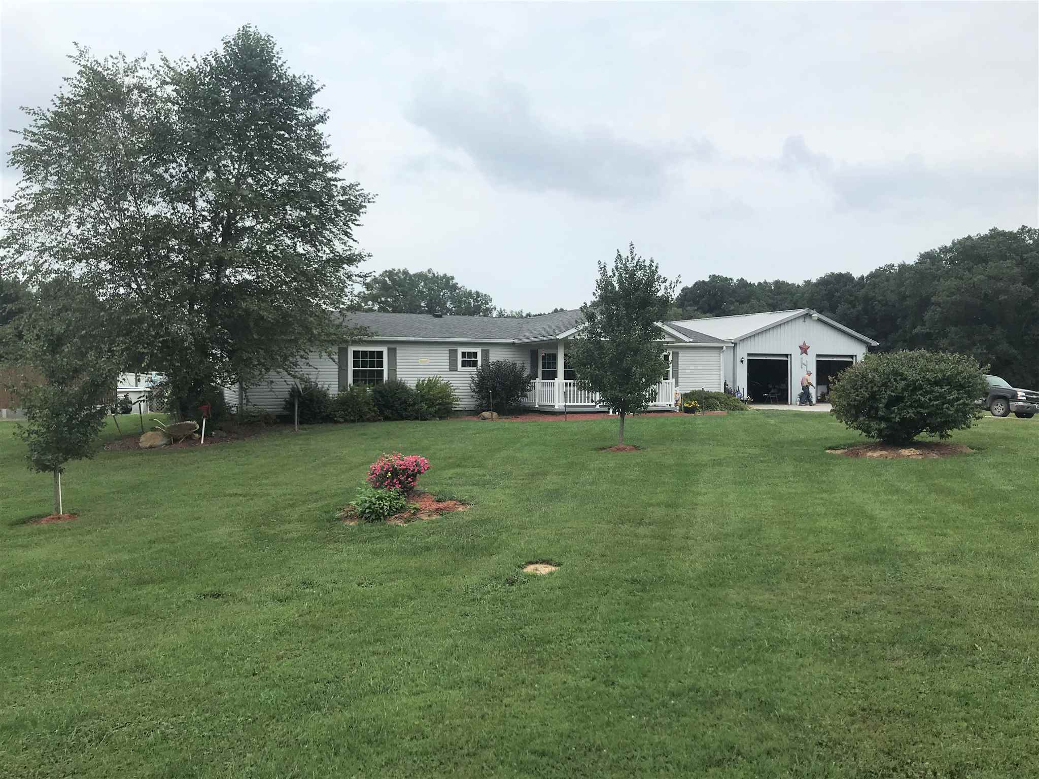 1057 South County Road Road East Sullivan, IN 47882 - Photo 1 of 11 Gallery Image 1