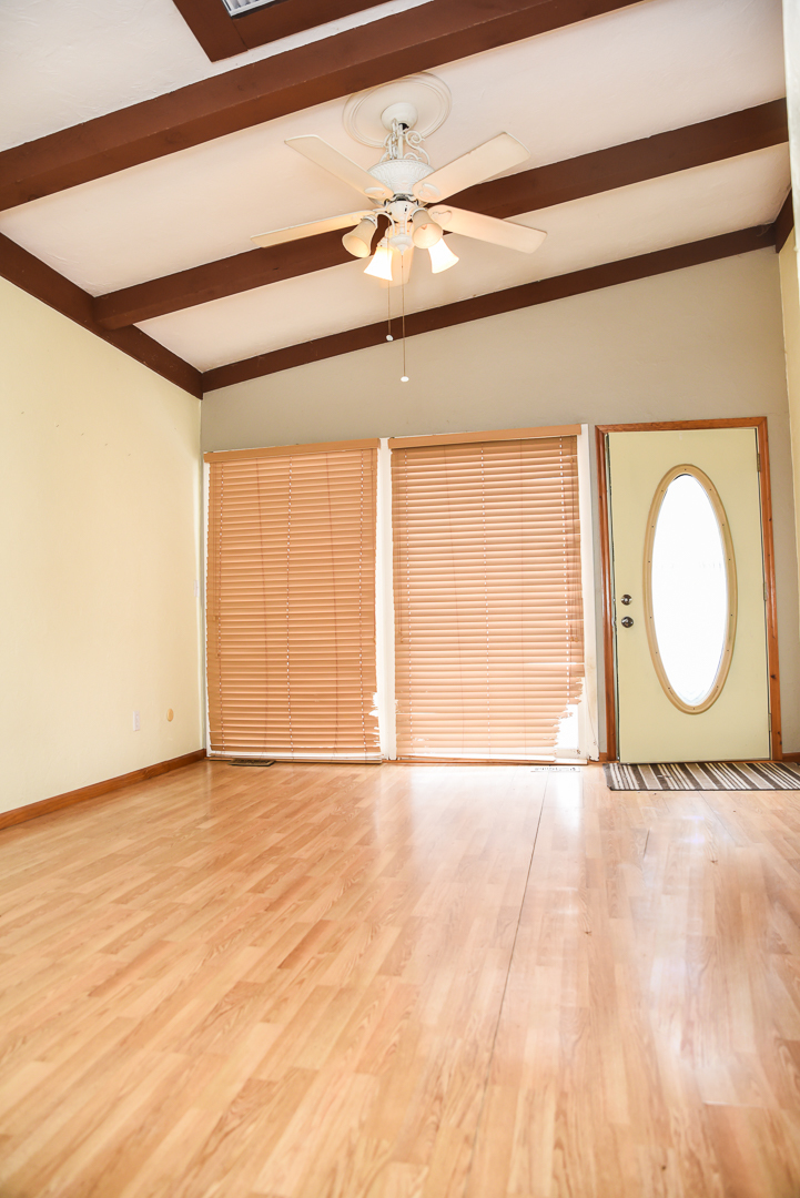 2164 Lowell Park Road Dixon, IL 61021 - Photo 2 of 21