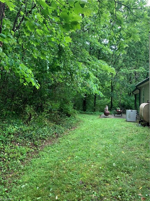 4680 Seward Road Pfafftown, NC 27040 - Photo 5 of 22 Gallery Image 5
