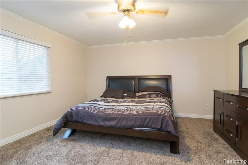 868 Lion Street Rochester Hills, MI 48307 - Photo 32 of 42