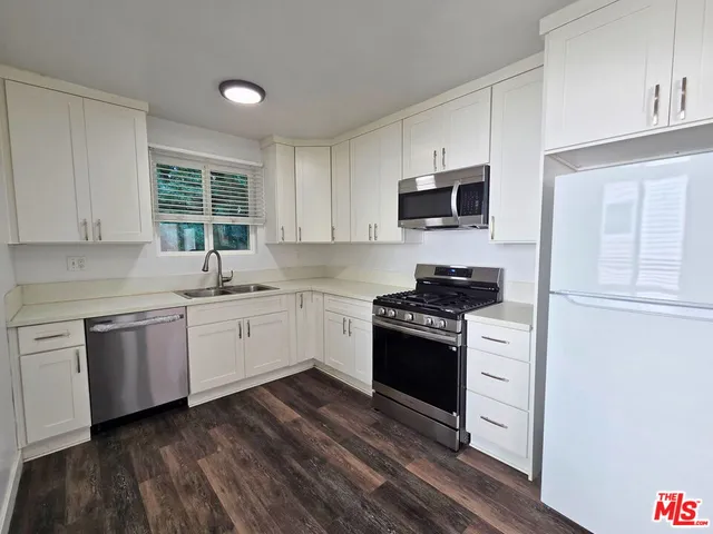 $3,099 | 920 Westbourne Drive, Unit 10, West Hollywood, CA 90069