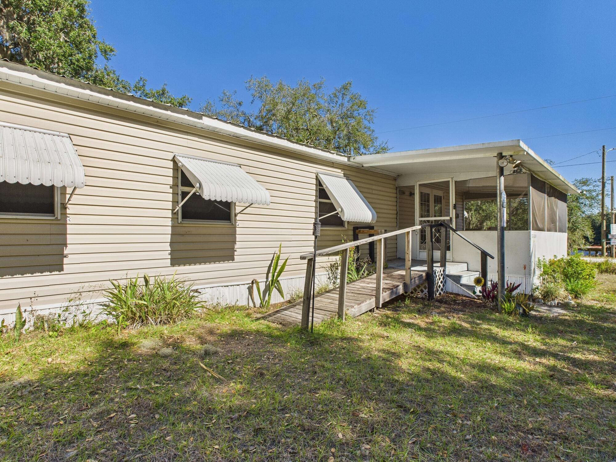 56 Basin Street Lorida, FL 33857 - Photo 5 of 42 958359A6-368A-4610-B6B9-947744BB4362