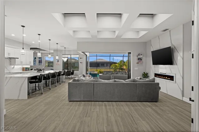 $1,275,000 | 2818 Old Burnt Store Road North, Cape Coral, FL 33993