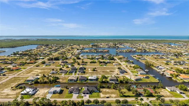 $1,275,000 | 2818 Old Burnt Store Road North, Cape Coral, FL 33993