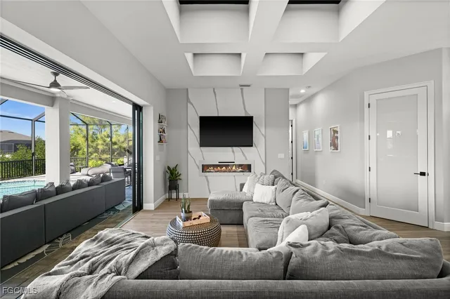 $1,275,000 | 2818 Old Burnt Store Road North, Cape Coral, FL 33993