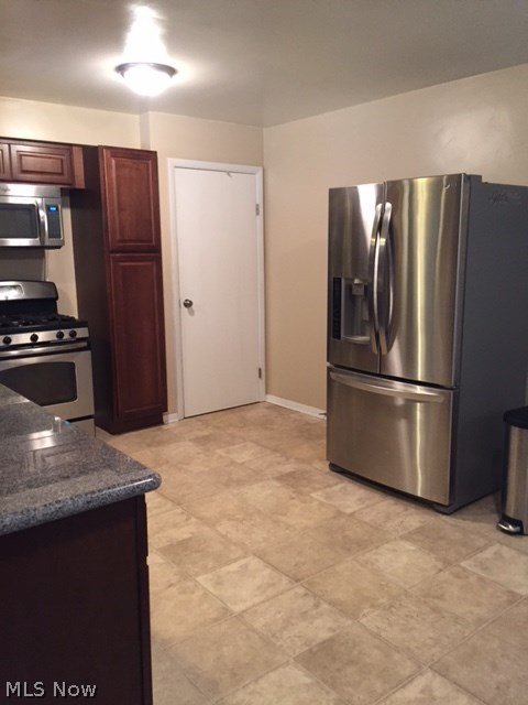 7328 Case Road North Ridgeville, OH 44039 - Photo 6 of 26