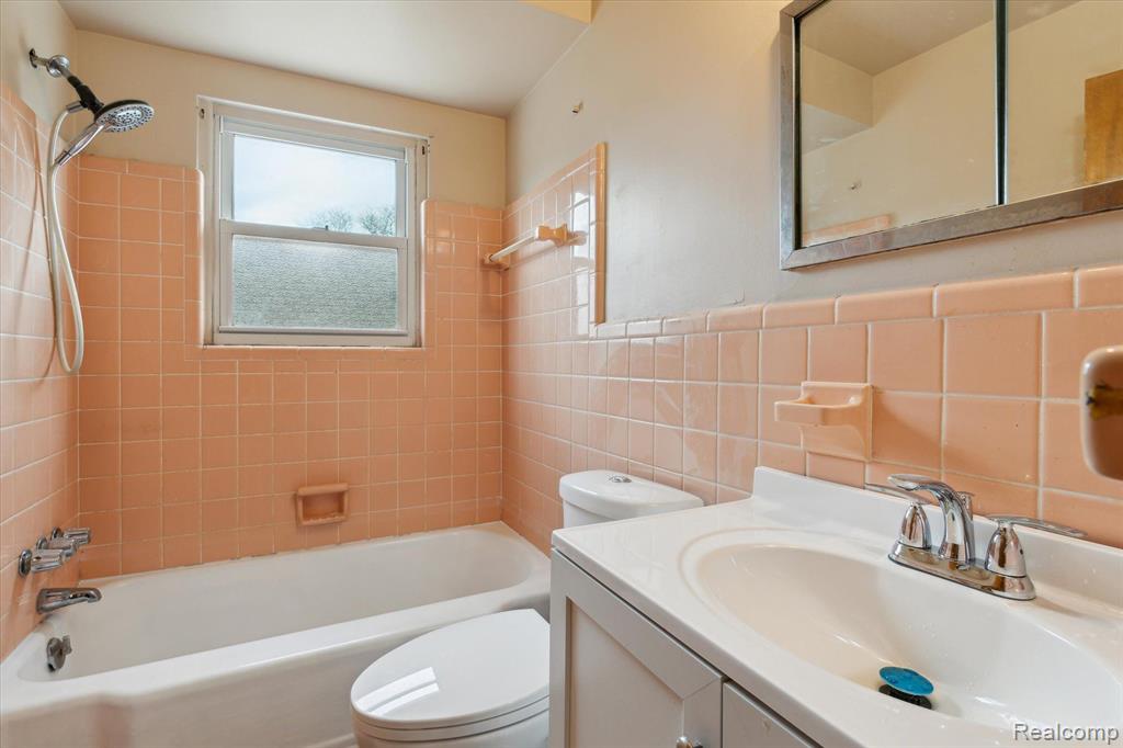 3309 Rome Avenue Warren, MI 48091 - Photo 15 of 35