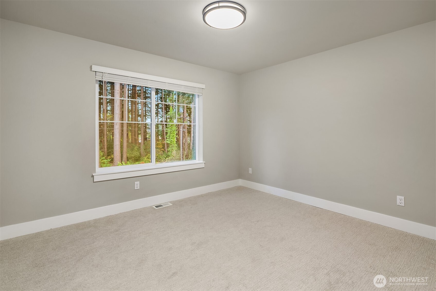 22210 80th Avenue West Edmonds, WA 98026 - Photo 28 of 33