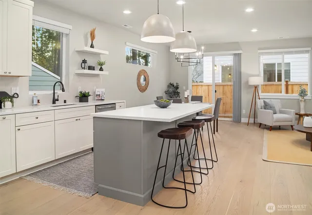 $1,149,950 | 22210 80th Avenue West, Edmonds, WA 98026