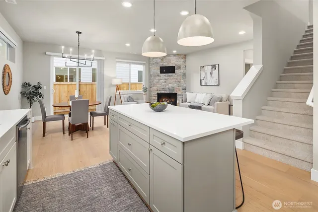 $1,149,950 | 22210 80th Avenue West, Edmonds, WA 98026