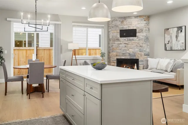 $1,149,950 | 22210 80th Avenue West, Edmonds, WA 98026