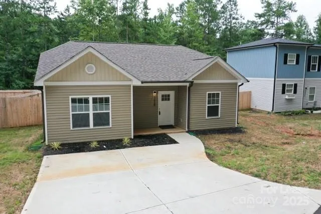 $1,869 | 7928 East Lane Drive, Charlotte, NC 28212