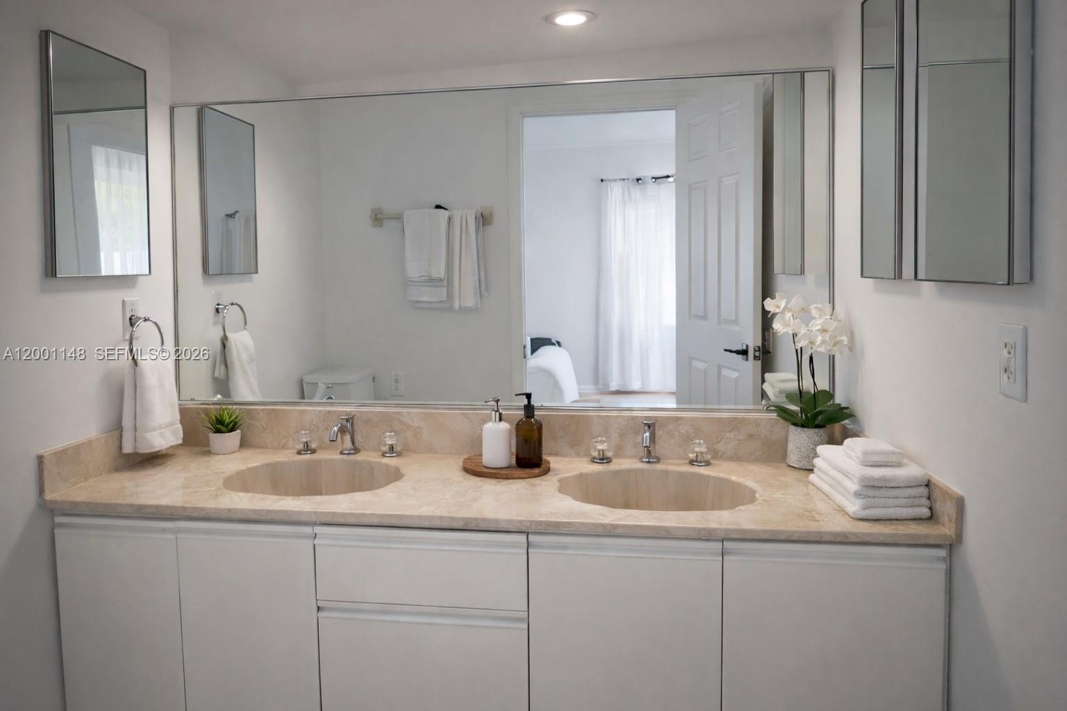 7580 Texas Trail Boca Raton, FL 33487 - Photo 8 of 23