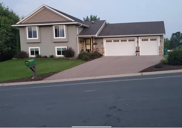 $430,000 | 822 Deer Path Northeast, Montgomery, MN 56069