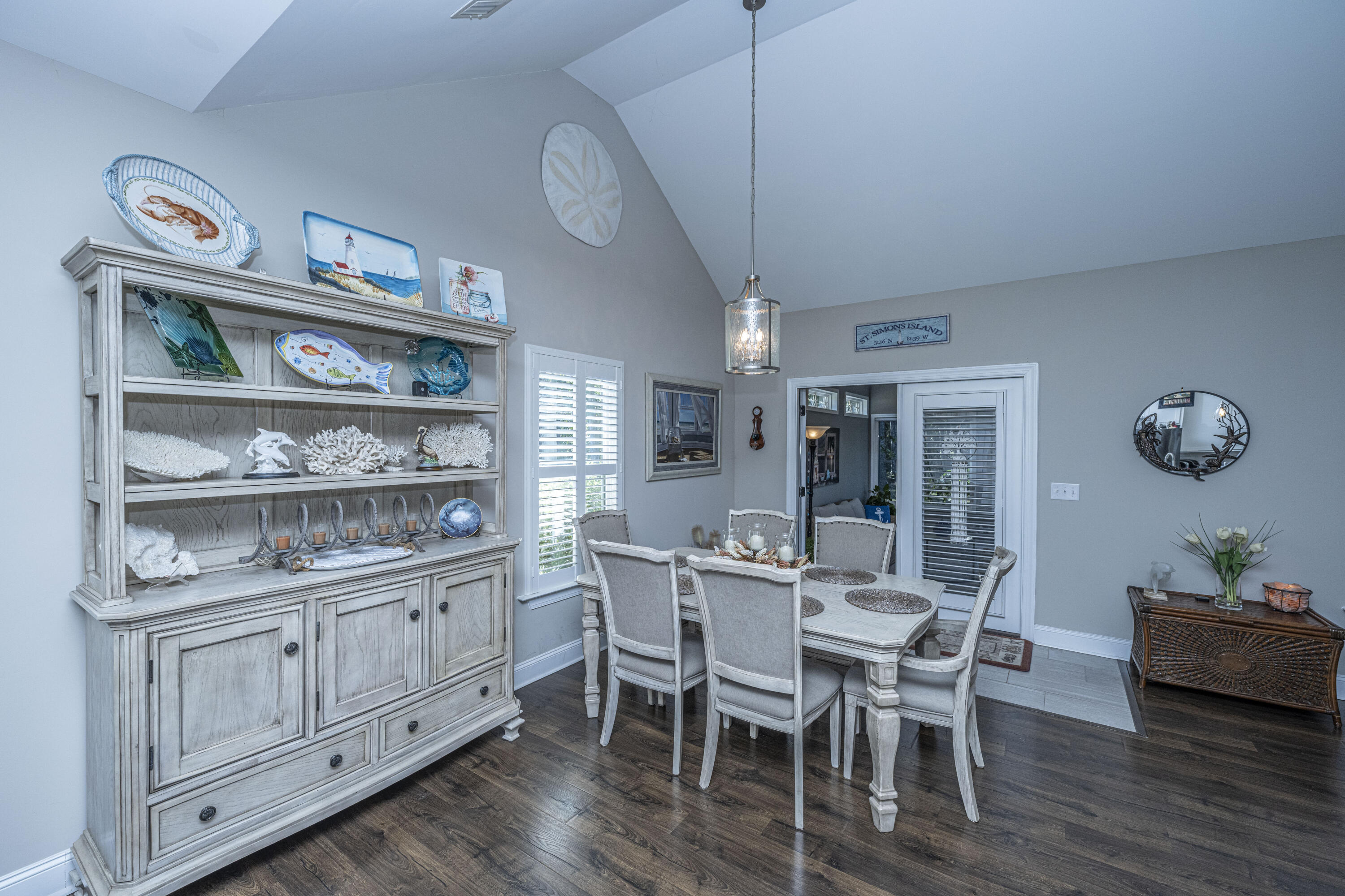 5843 Yellow Dog Road Ravenel, SC 29470 - Photo 16 of 52 Dining Area
