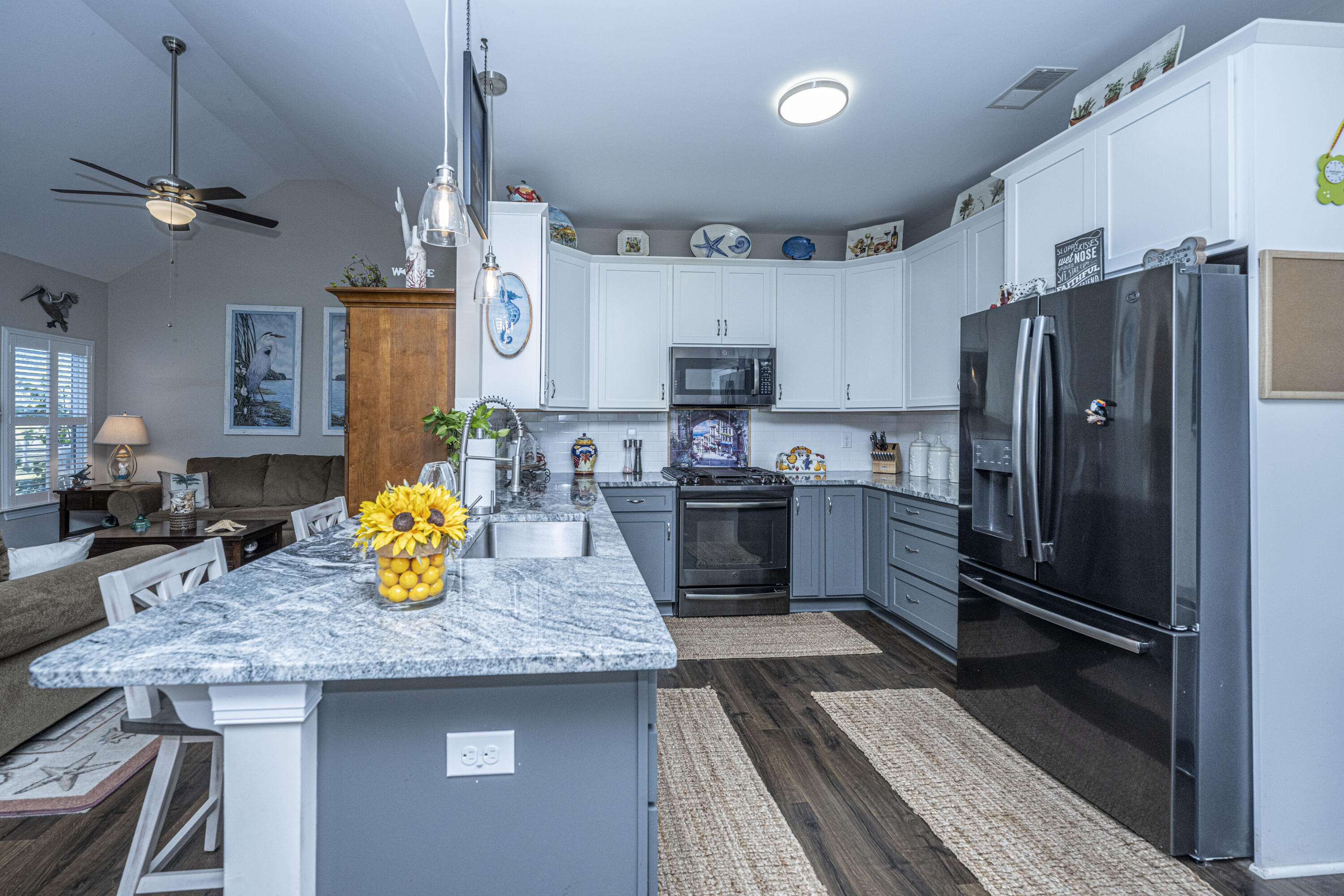 5843 Yellow Dog Road Ravenel, SC 29470 - Photo 17 of 52 Spacious