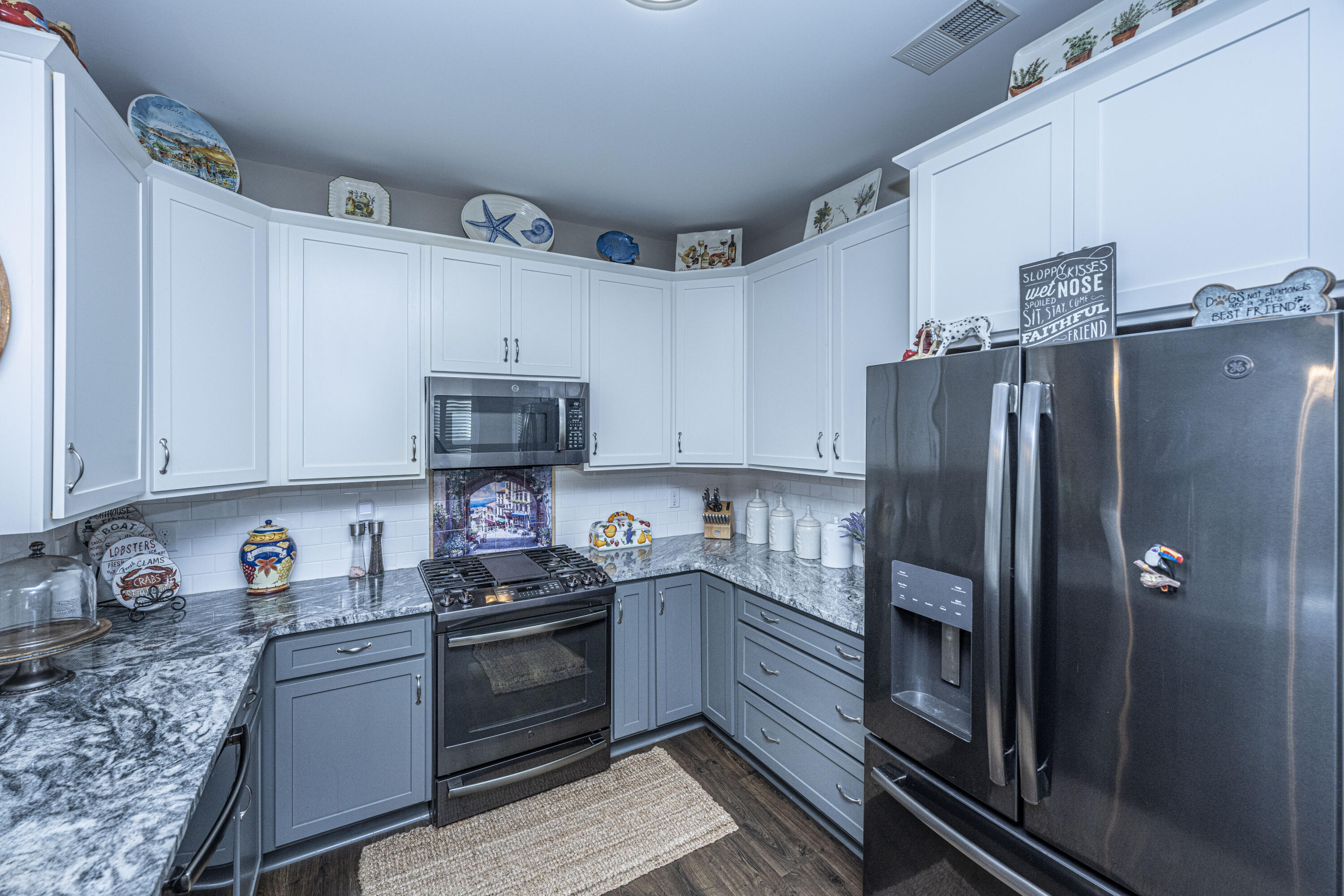 5843 Yellow Dog Road Ravenel, SC 29470 - Photo 18 of 52 Lots of Cabinets