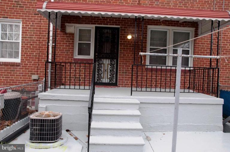 5405 Leith Road Baltimore, MD 21239 - Photo 13 of 30 Porch