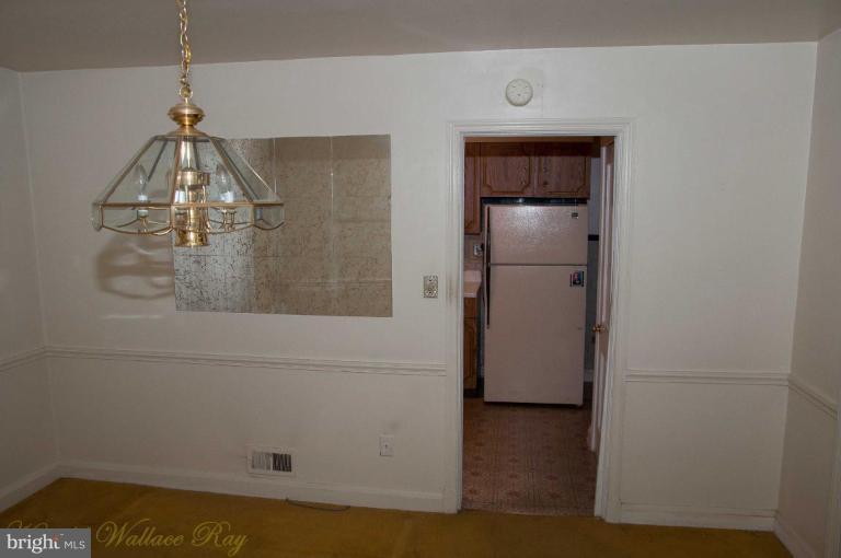 5405 Leith Road Baltimore, MD 21239 - Photo 3 of 30 Dining Room