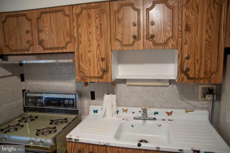 5405 Leith Road Baltimore, MD 21239 - Photo 4 of 30 Kitchen #2