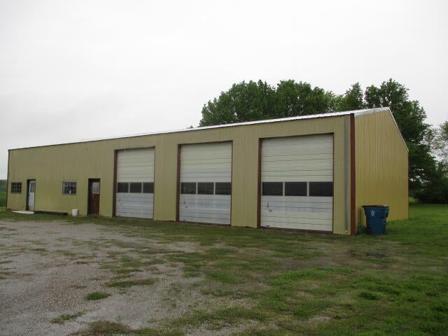 21889 South 520 Road Afton, OK 74331 - Photo 4 of 62 Front of building