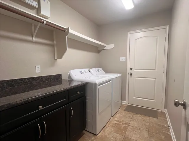 a view of a room with an empty space