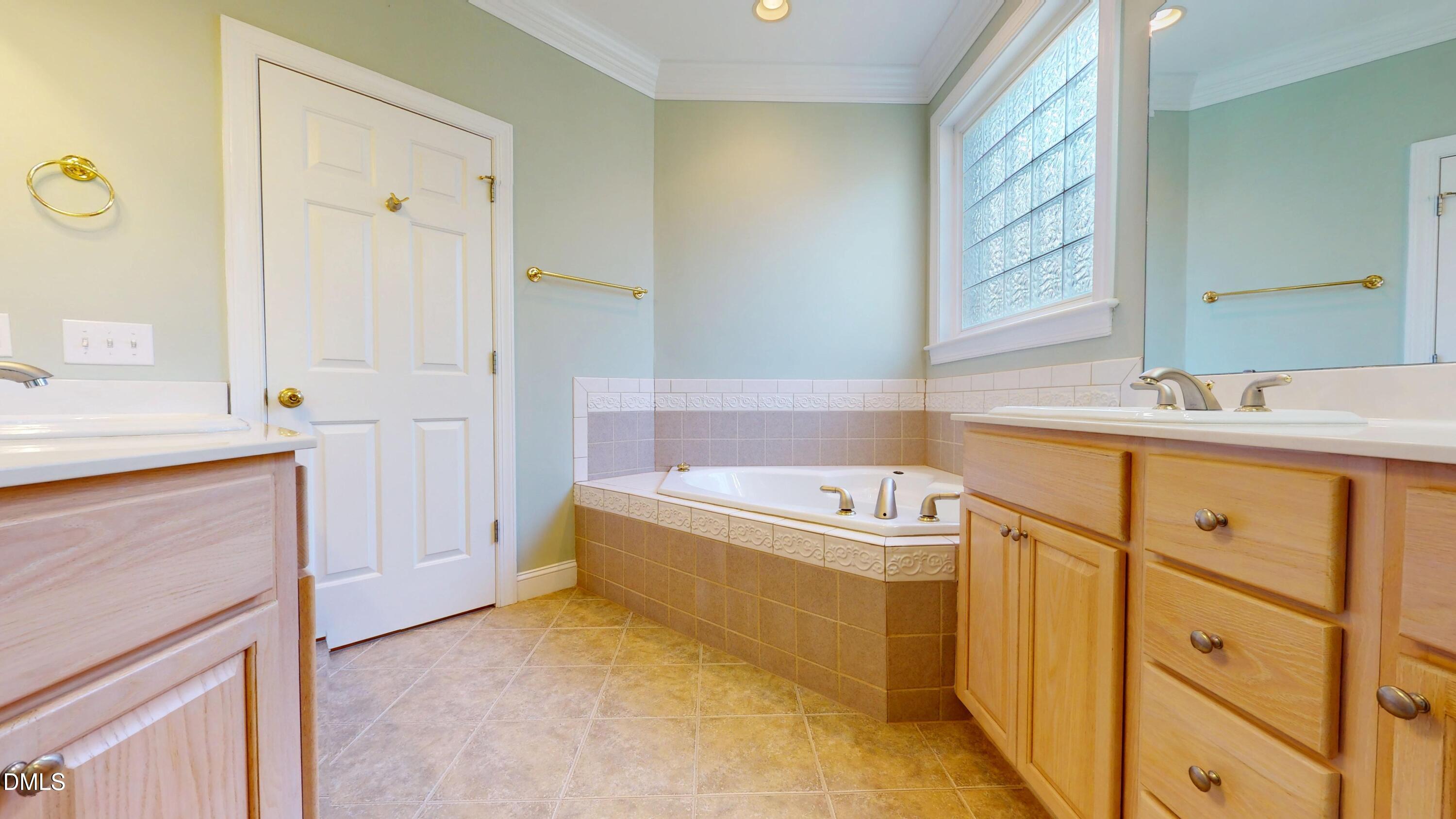 119 Yorkchester Way Raleigh, NC 27615 - Photo 22 of 76 119-Yorkchester-Way-10222025_172614