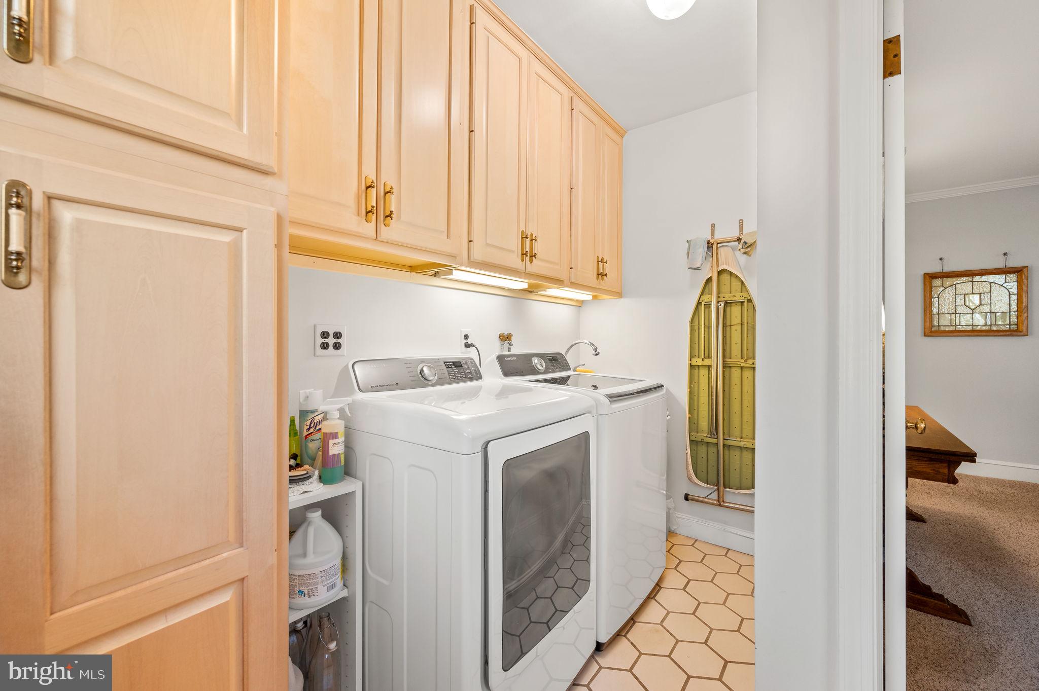 21 Flintshire Road Malvern, PA 19355 - Photo 20 of 40 Spacious Laundry room with side door