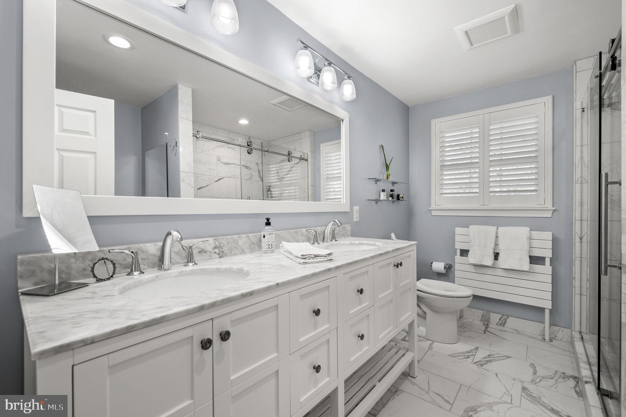 21 Flintshire Road Malvern, PA 19355 - Photo 23 of 40 Primary Bathroom