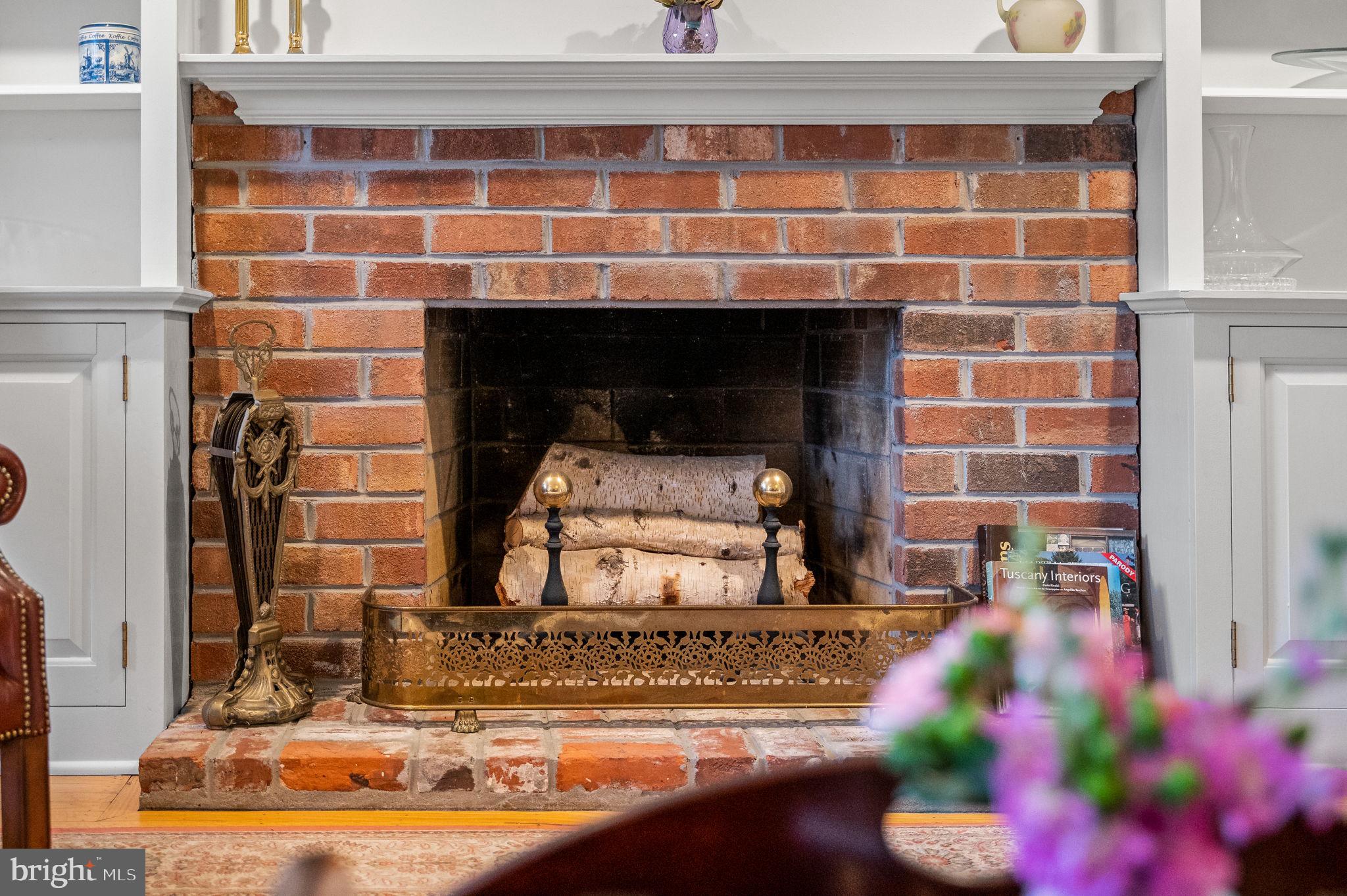 21 Flintshire Road Malvern, PA 19355 - Photo 6 of 40 Wood-burning fireplace