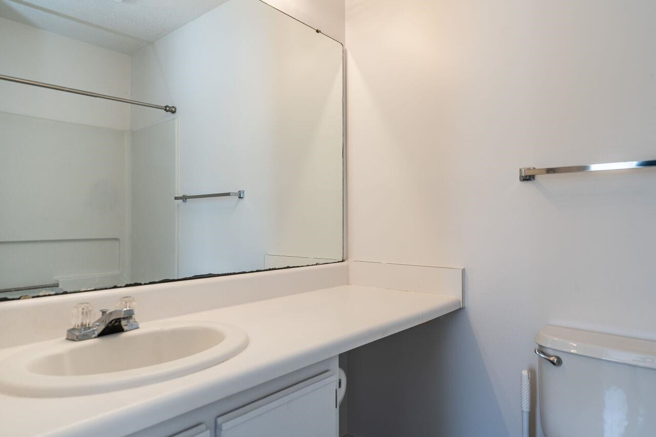 1230 University Court, Unit 204 Raleigh, NC 27606 - Photo 20 of 25 Photo 20