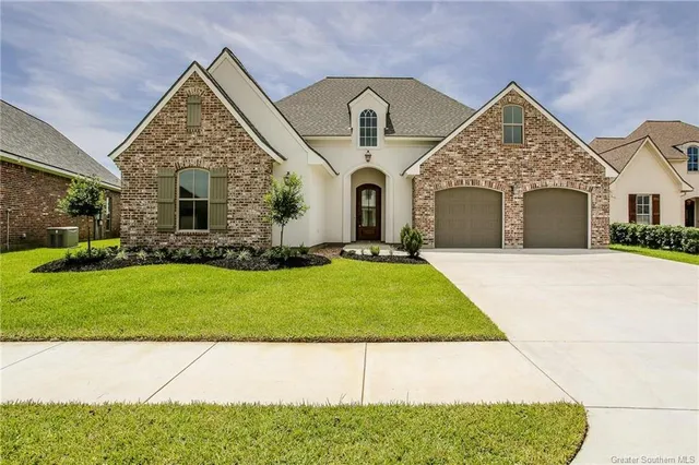 $759,400 | 6502 White Oleander Circle West, Lake Charles, LA 70605