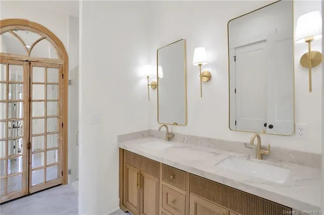 $759,400 | 6502 White Oleander Circle West, Lake Charles, LA 70605