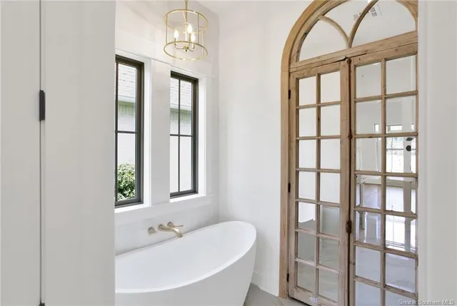 $759,400 | 6502 White Oleander Circle West, Lake Charles, LA 70605