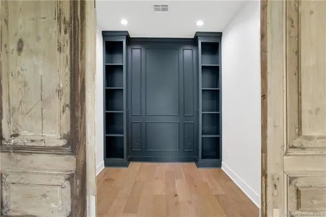 $759,400 | 6502 White Oleander Circle West, Lake Charles, LA 70605